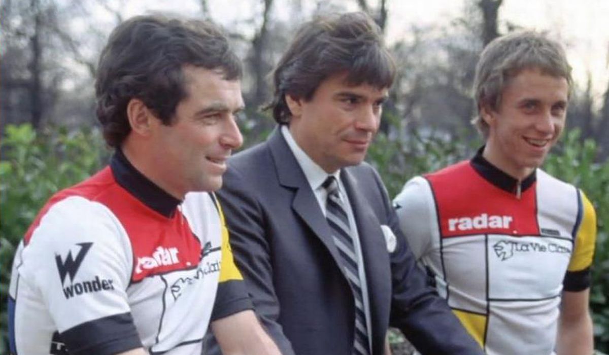 Bernard Tapie, entre Bernard Hinault y Greg Lemond