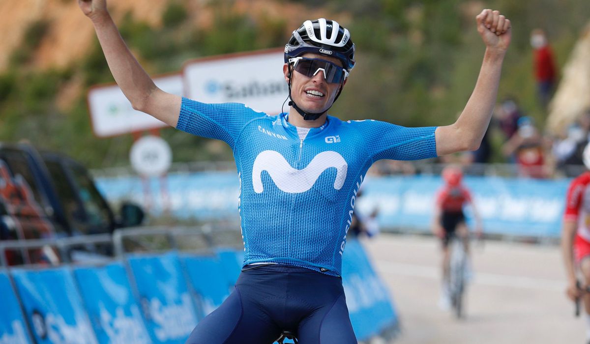 Enric Mas, victoria y liderato en Alto de la Reina. Foto: Photo Gomez Sport