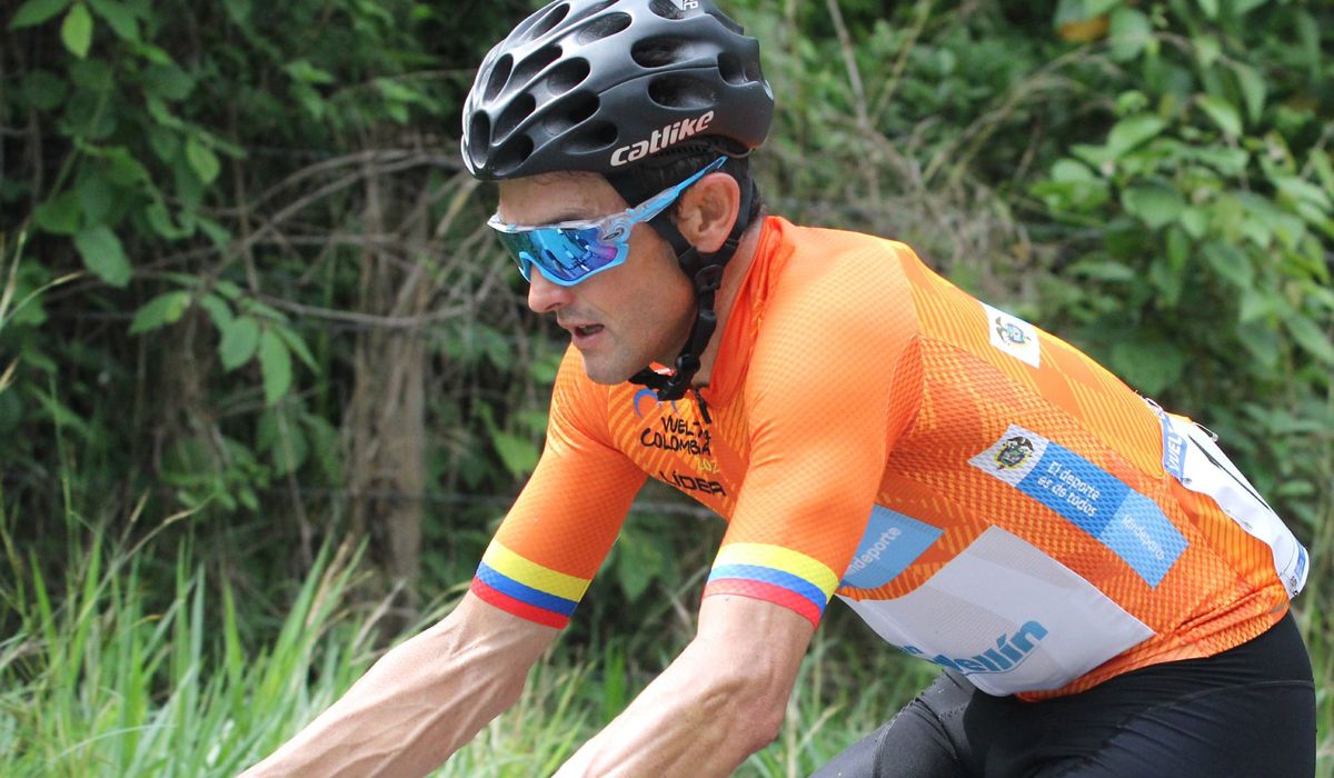 Óscar Sevilla recupera el liderato de la Vuelta a Colombia