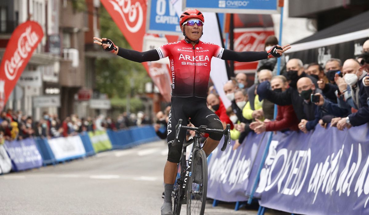 Nairo Quintana, primer líder la Vuelta a Asturias tras ganar en Pola de Lena