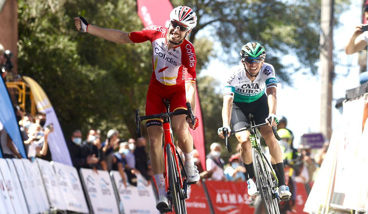 Jesús Herrada se impone en el Trofeo Serra de Tramuntana por delante de Jonathan Lastra. 