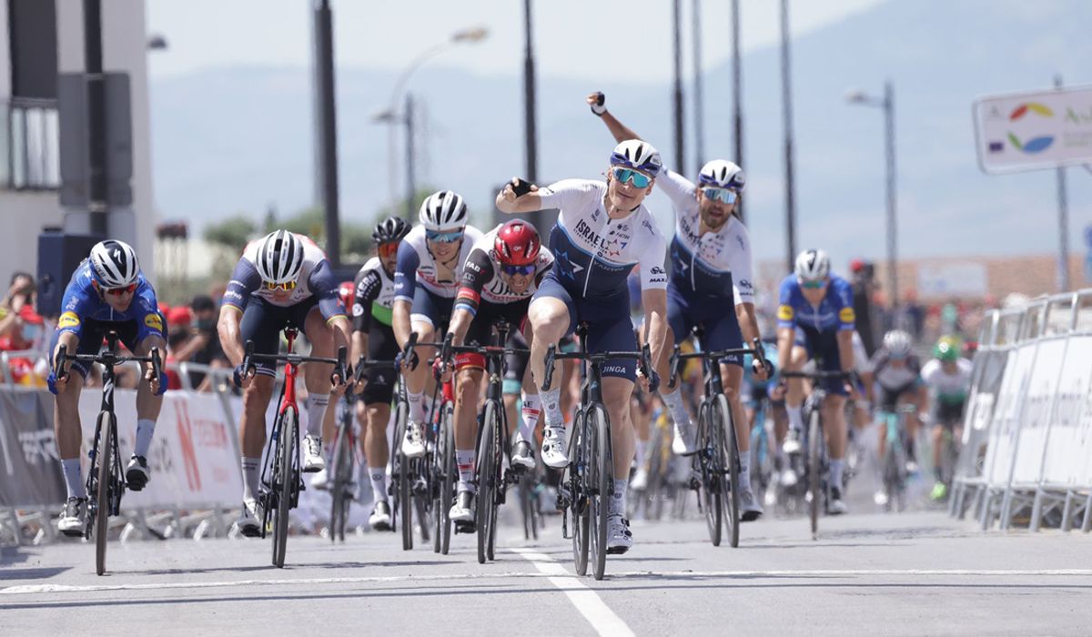 André Greipel prolonga su racha y gana con autoridad en Cúllar Vega