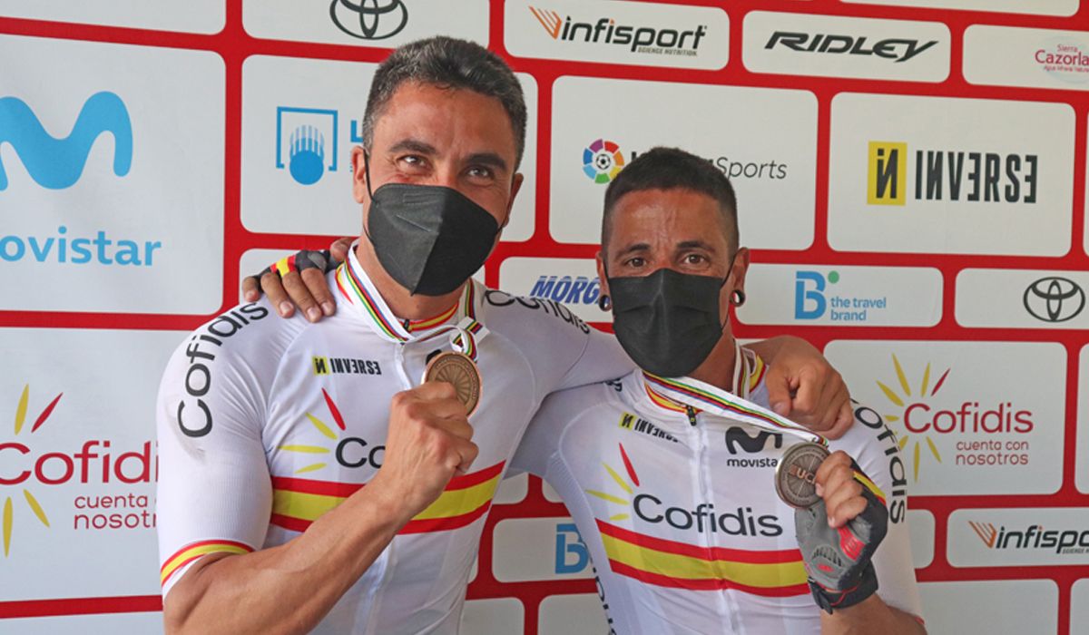 Luis Miguel García-Marquina y Sergio Garrote, dos de los medallista españoles en la última jornada del Mundial de Paraciclismo de Cascais 2021. 