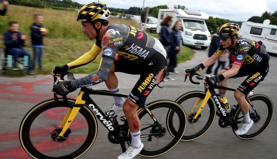 Roglic sigue en carrera: "Tengo heridas por todo el cuerp...