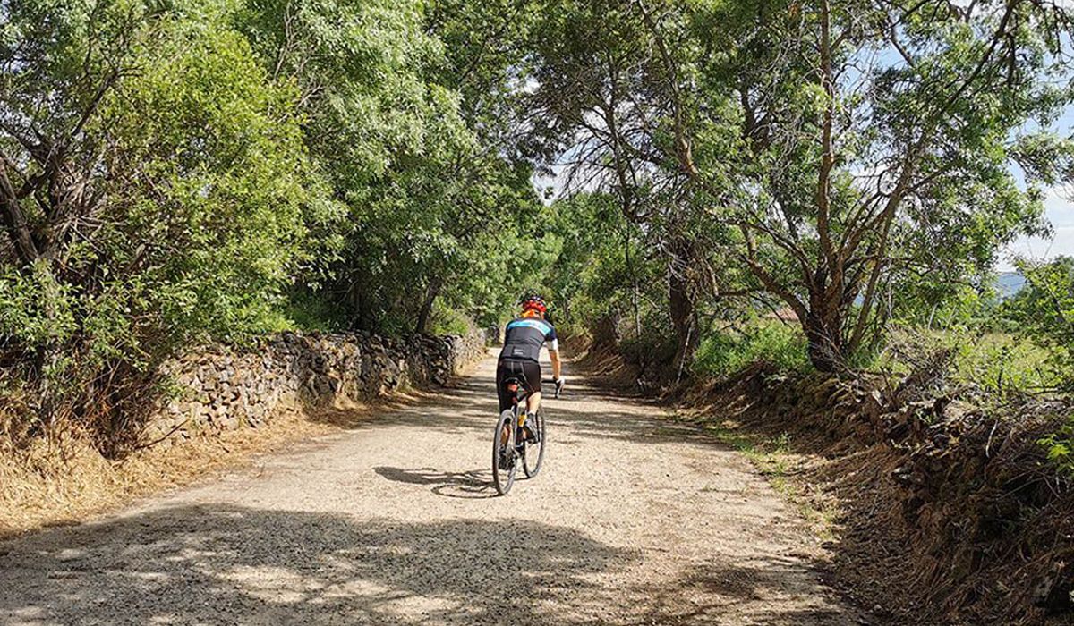 Descubre las rutas de ciclismo y senderismo en la Sierra Norte de Madrid. Foto: Mundo Gravel