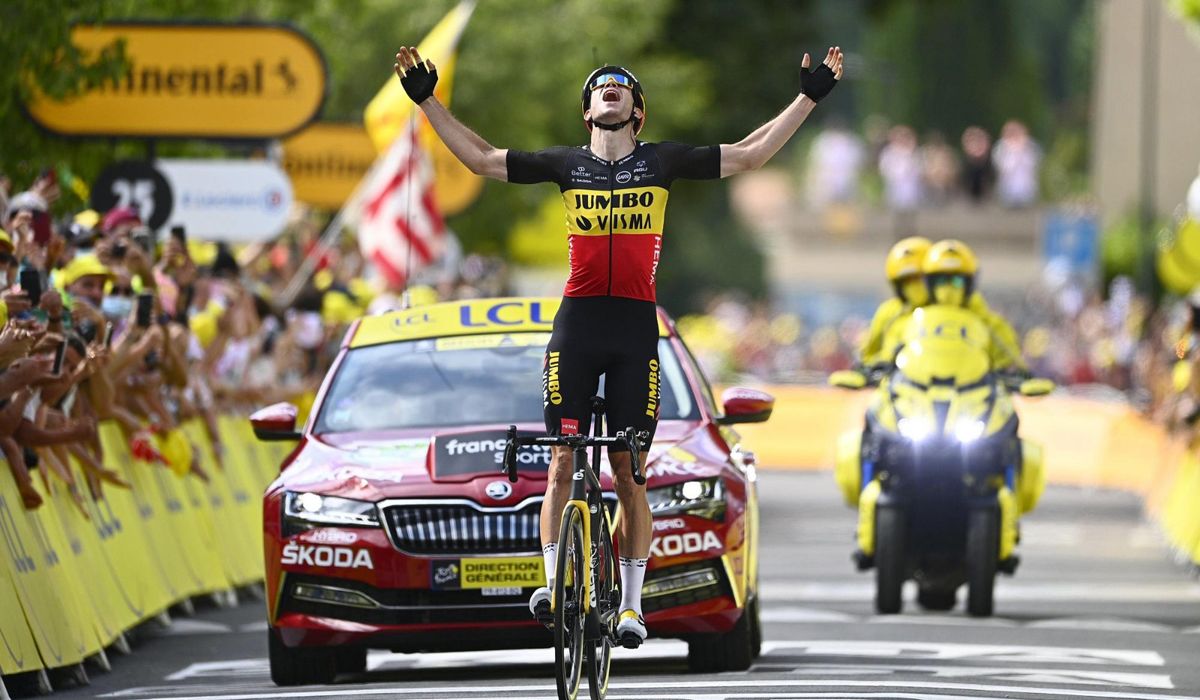 Majestuosa victoria de Wout van Aert tras exhibirse en el Mont Ventoux. Foto: Bettini Photo