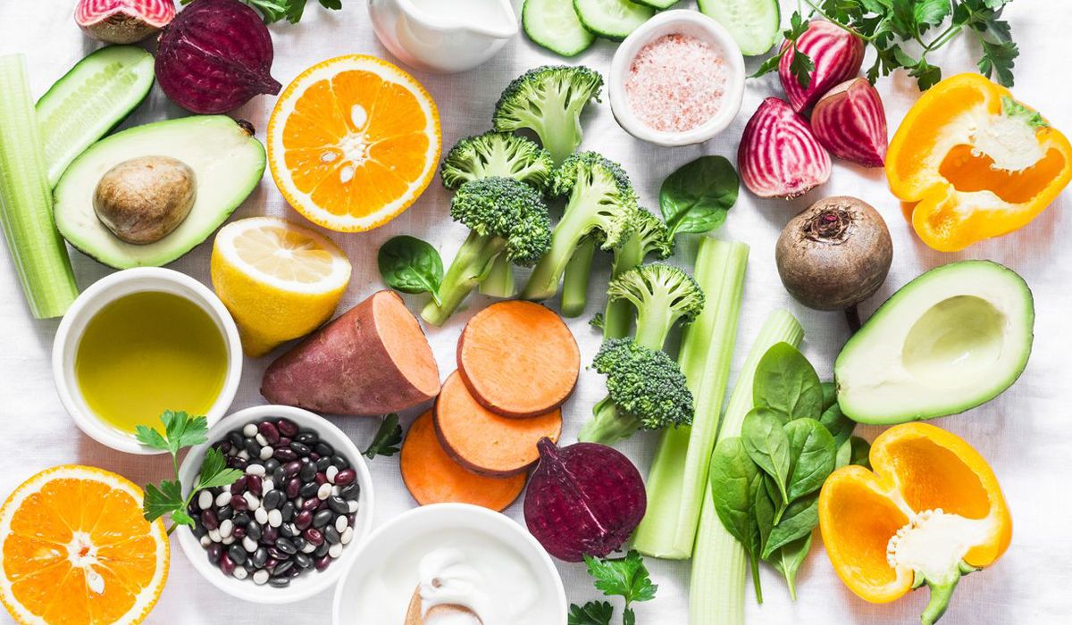 Alimentos con vitaminas A, B, C, E, K. Foto: IStock. Alimentos con vitaminas A, B, C, E, K. Foto: IStock.