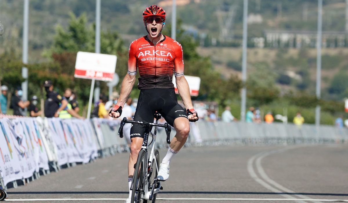 Matis Louvel estrena su palmarés profesional ganando la Vuelta a Castilla y León