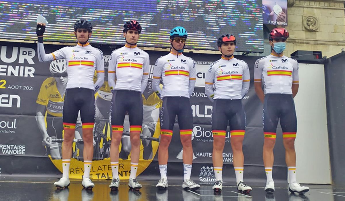 El viento y las caídas, protagonistas de la cuarta etapa del Tour del Porvenir El viento y las caídas, protagonistas de la cuarta etapa del Tour del Porvenir