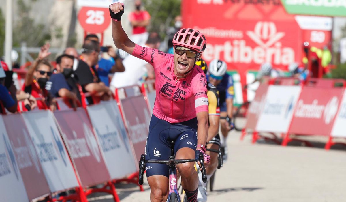 Cort Nielsen resiste para imponerse en la Montaña de Cullera. Foto: Photo Gomez Sport