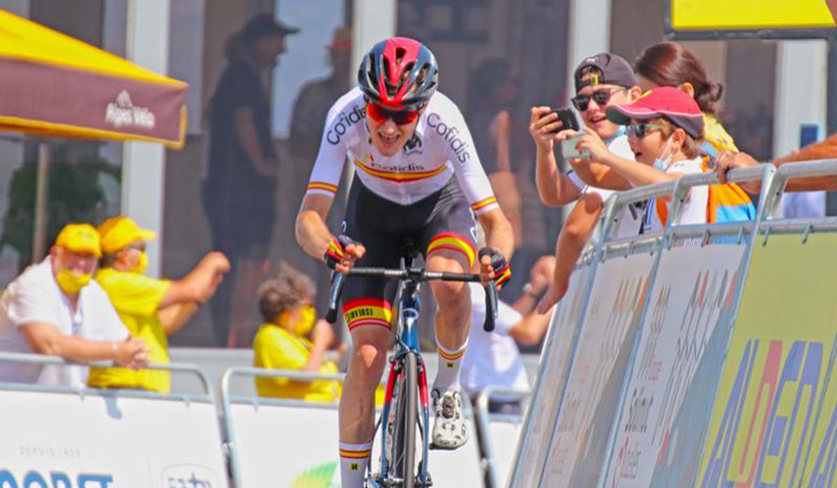 Carlos Rodríguez se coloca 2º en el Tour del Porvenir tras la llegada al Grand Colombiere