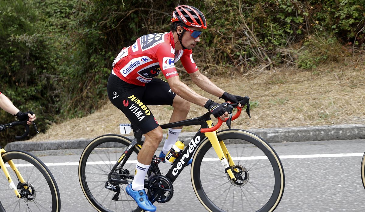 Roglic: "Es una locura haber llevado 50 días el liderato en las tres grandes"