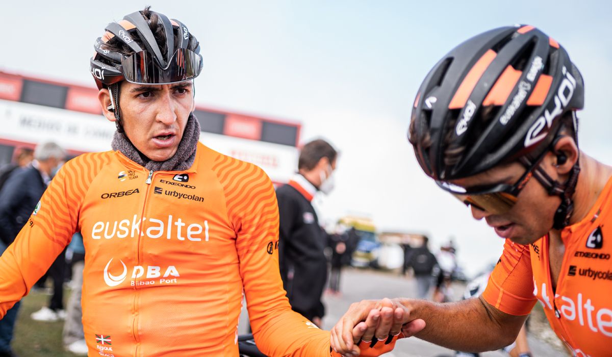 Antonio Soto y Gotzon Martin, dos de los ciclistas renovados por el Euskaltel-Euskadi.