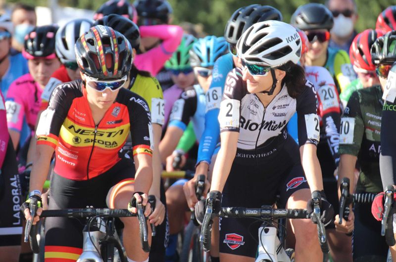 lucia gonzalez y aida nuño lucia gonzalez y aida nuño