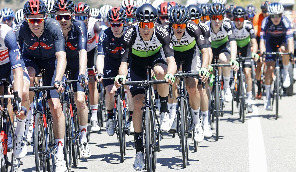 Jaime Castrillo lidera el bloque del Equipo Kern Pharma en la Ruta del Sol (Photo Gómez Sport)