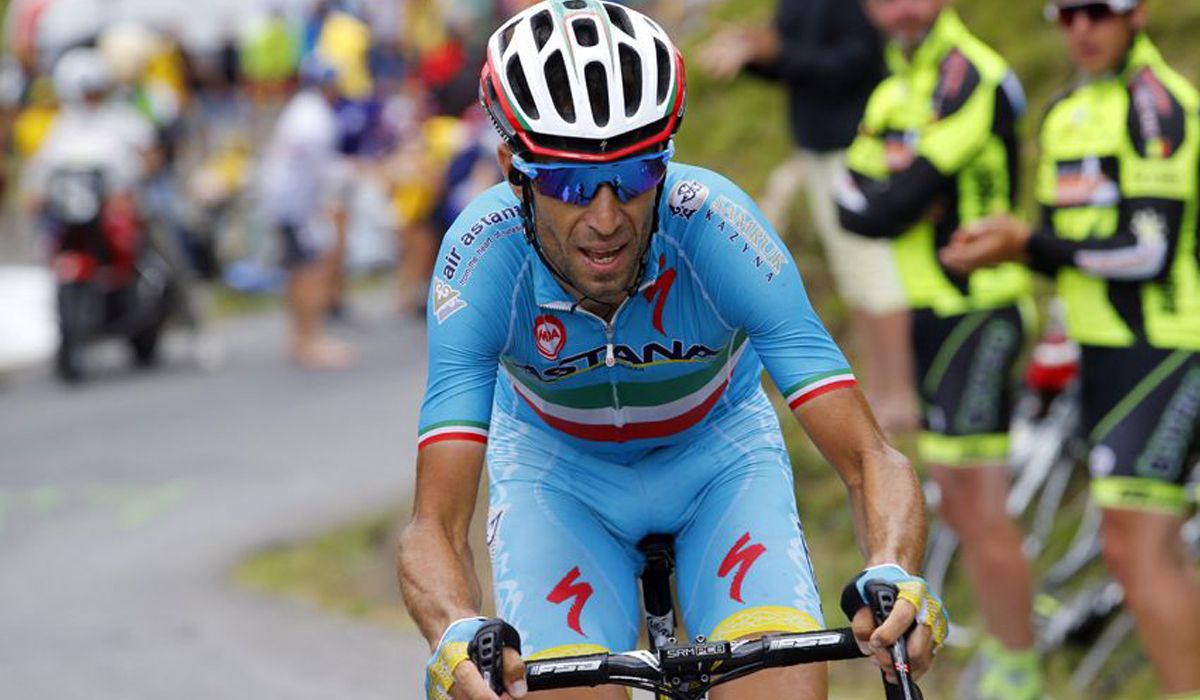 Vincenzo Nibali en una imagen de 2015 con los colores del Astana 