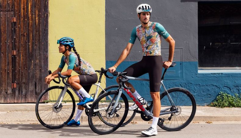 Maillot Solidario Bicicleta Sin Fronteras Foto 2 Maillot Solidario Bicicleta Sin Fronteras Foto 2