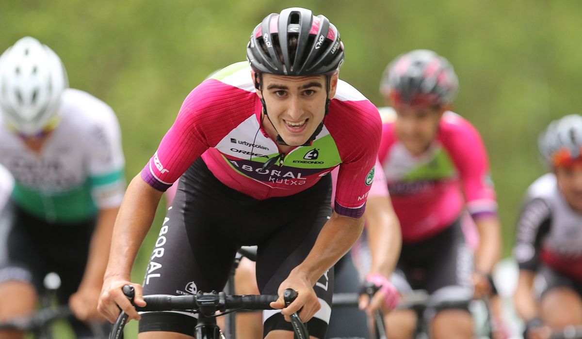 Xabier Isasa da el salto a profesionales con el Euskaltel Euskadi