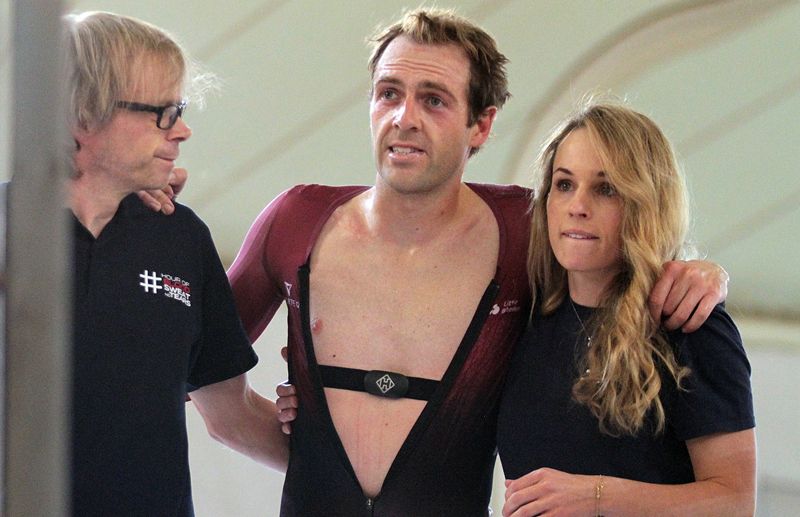 Alex Dowsett intento record hora