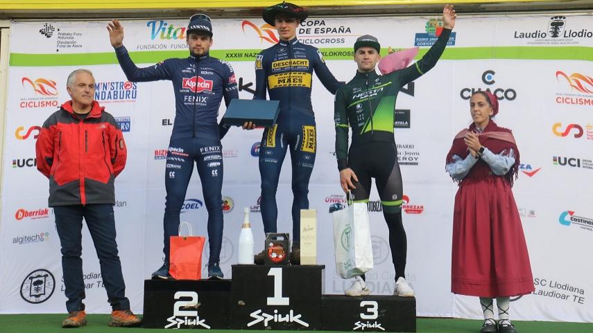 Loockx y Morichon se llevan el triunfo en el XXXIII Ciclocross Internacional de Llodio