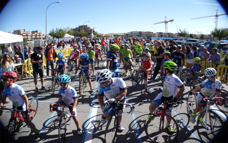 Éxito de la II Carrera de Escuelas de la Fundación Alberto Contador