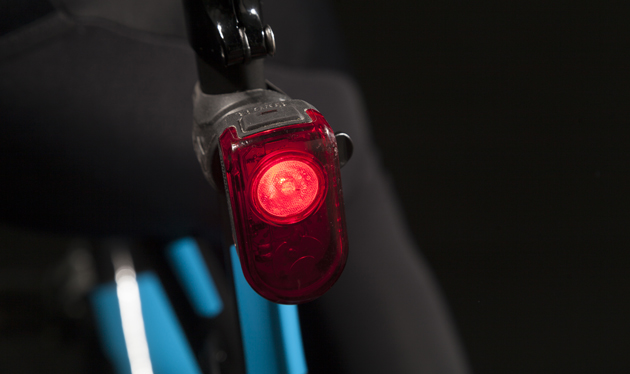 Informe: Elige tu equipamiento para pedalear seguro en la oscuridad
