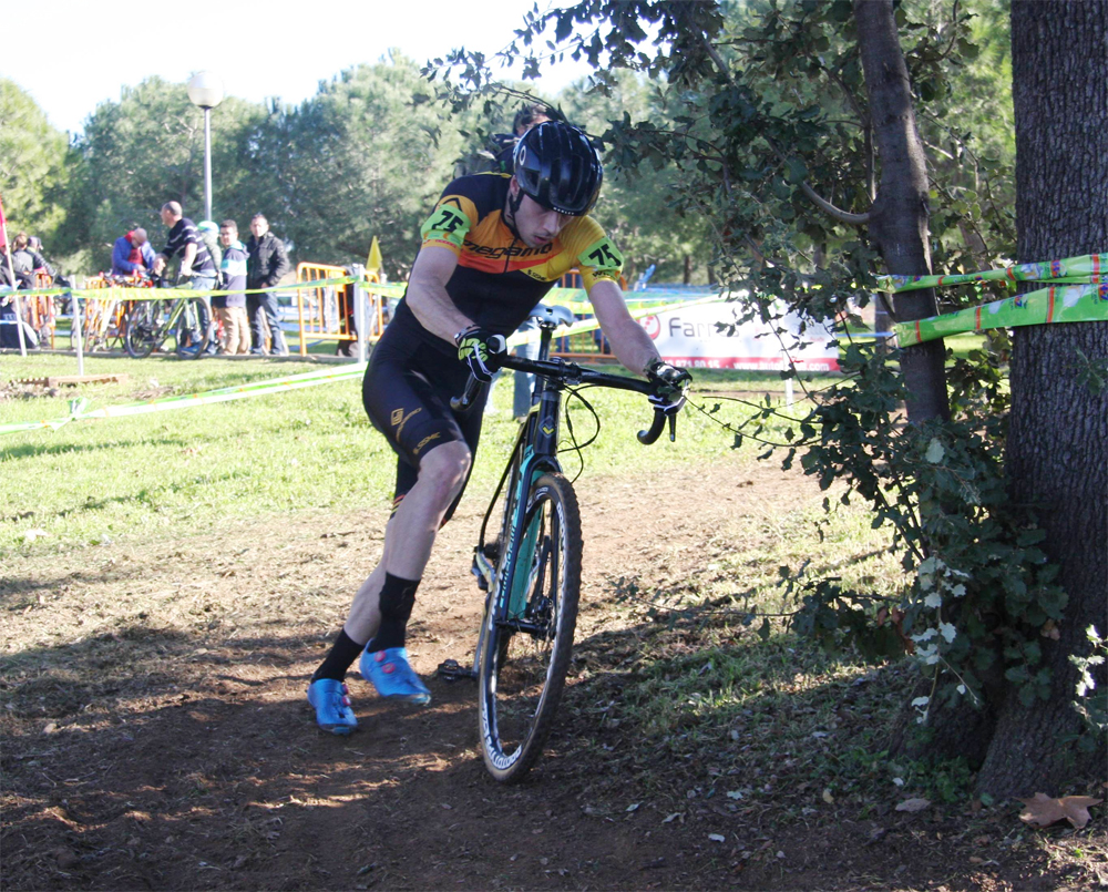 Ruiz de Larrinaga, Odriozola, Cullell, Cleiren, Feijoo, Trabazo… domingo de nombres propios en el ciclocross