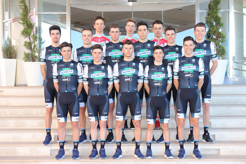 Puesta de largo del Kometa Cycling Team