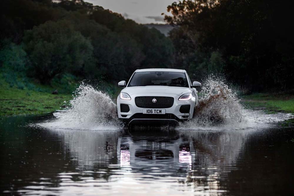 Es un SUV, es un Jaguar, es un deportivo