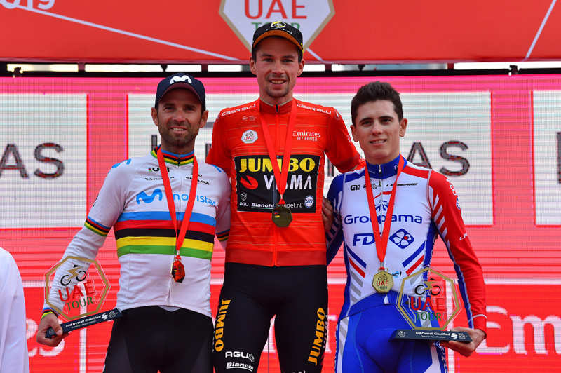 AVANCE: Sam Bennett se lleva la victoria en la última etapa del UAE Tour por delante de Fernando Gaviria y Caleb Ewan