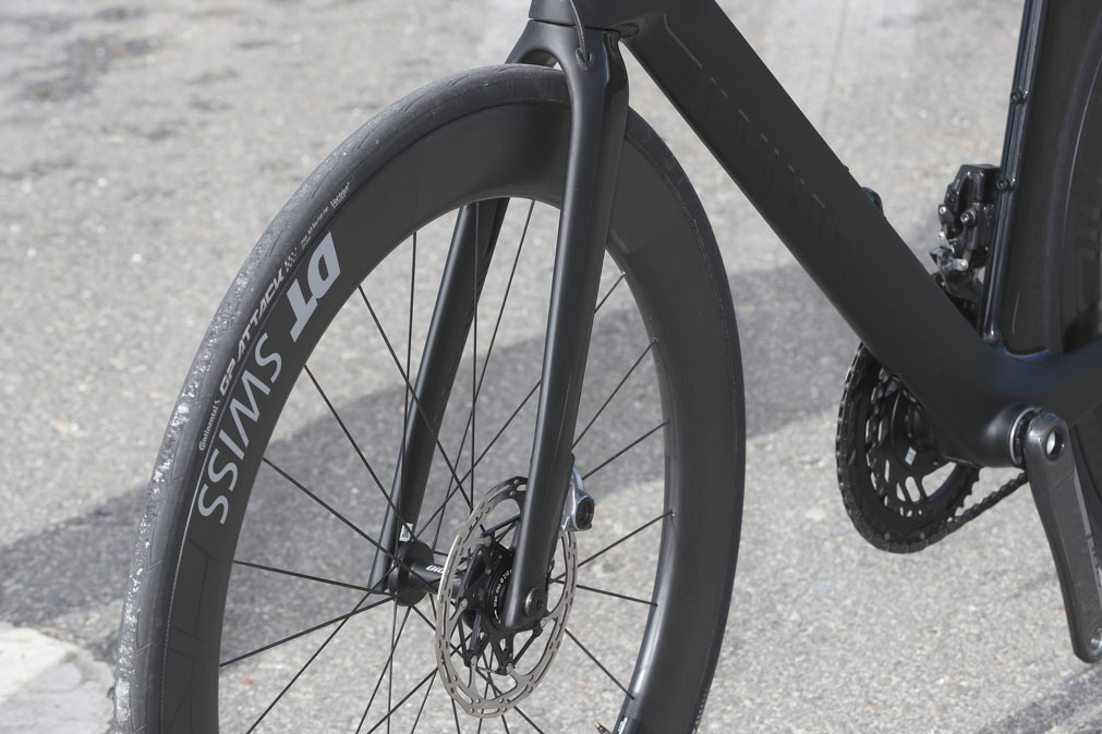 La Canyon más avanzada se pasa a las doce velocidades: así es Aeroad CF SLX Disc 9.0 SL