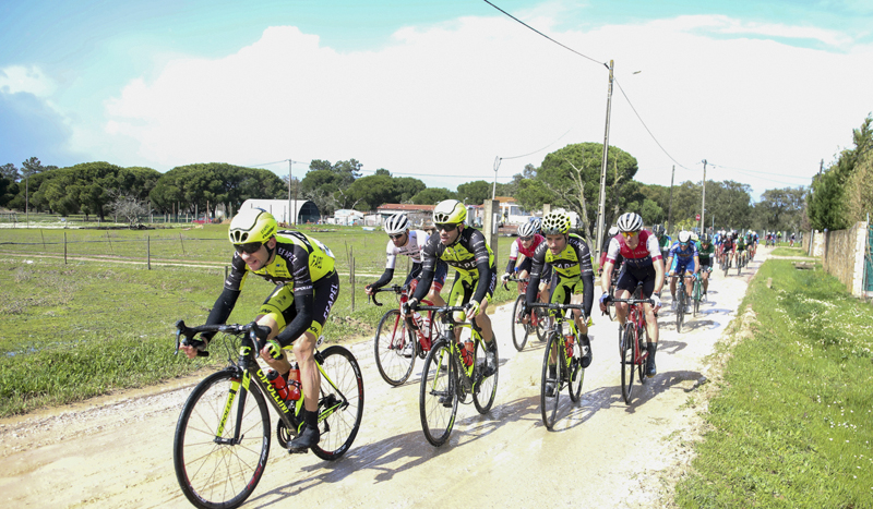 Euskadi-Murias y Caja Rural compiten el domingo en la Clássica da Arrábida (Portugal) 