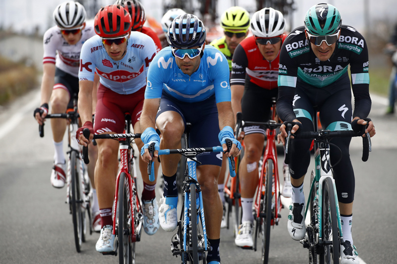 AVANCE: Un descomunal Lutsenko se lleva la 4ª etapa de la Tirreno-Adriático