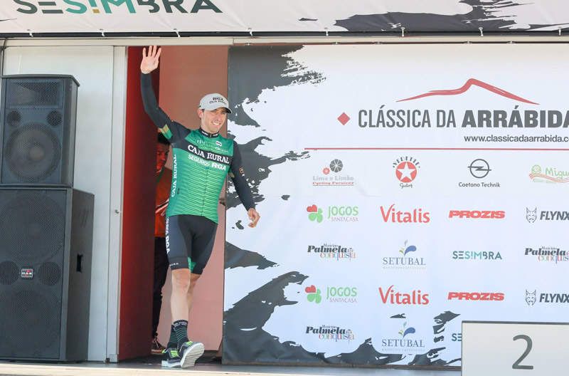 Jonathan Lastra se estrena como profesional ganando la Classica da Arrabida