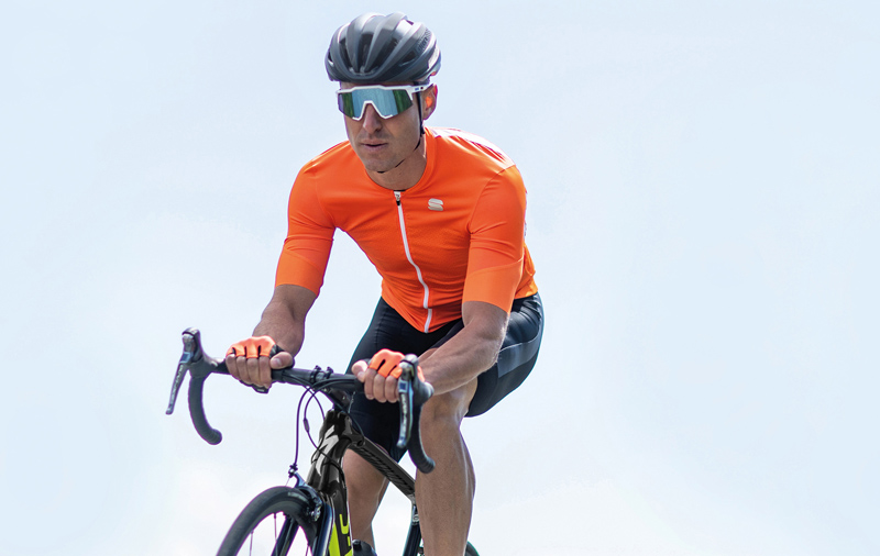 Sportful presenta su nueva colección de maillots de verano
