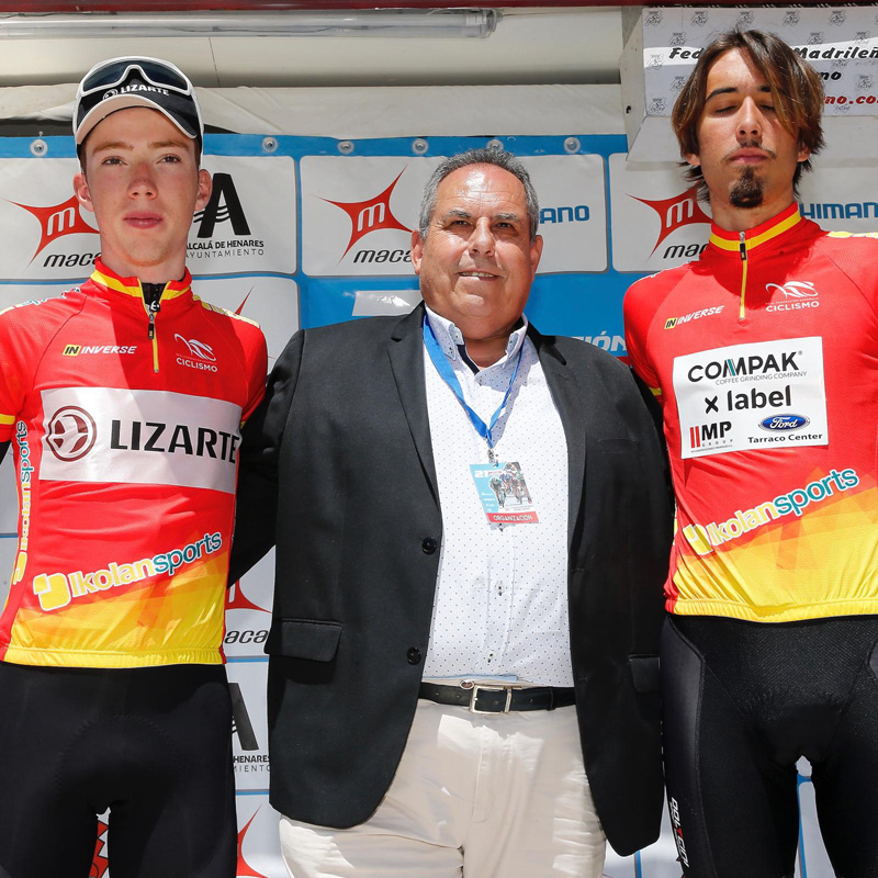 Linárez triunfa en el G. P. Macario y Adriá conquista la Copa de España