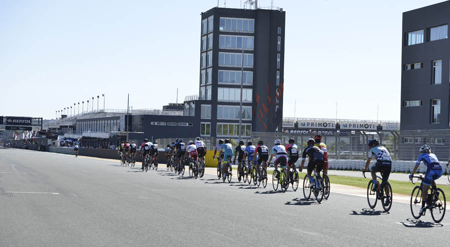 Campeonato de España de Ultrafondo 24 horas de la RFEC en el Circuito Ricardo Tormo