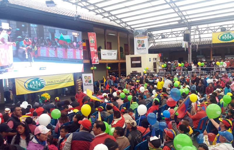 El pueblo natal de Carapaz vibra con el triunfo de su héroe