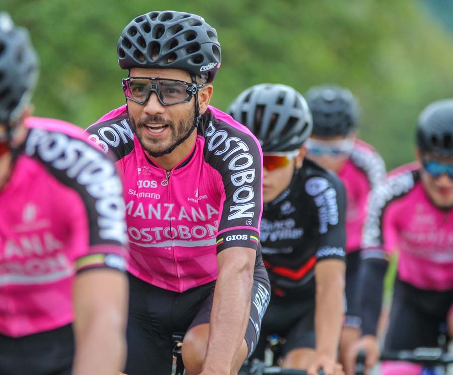 Julián Quintero: el ciclista en blanco y negro