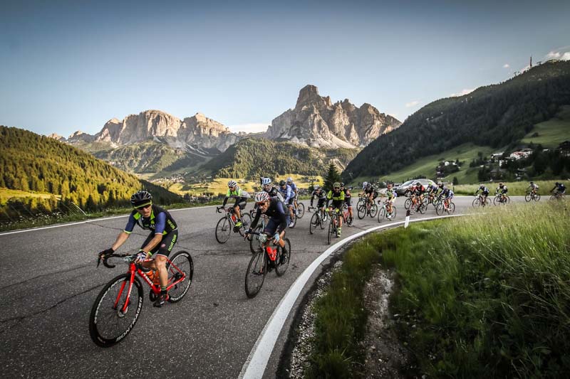 Maratona dles Dolomites: majestuosa