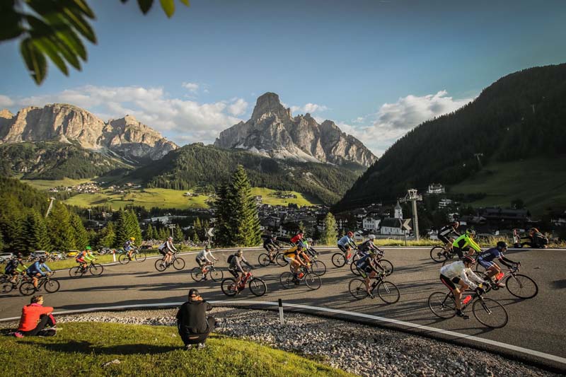 Maratona dles Dolomites: majestuosa
