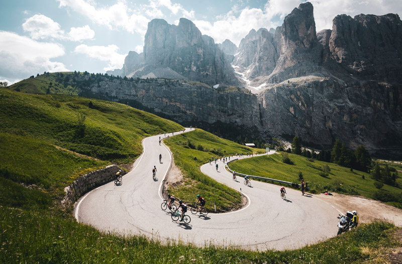 La 34ª Maratona dles Dolomitas en marcha