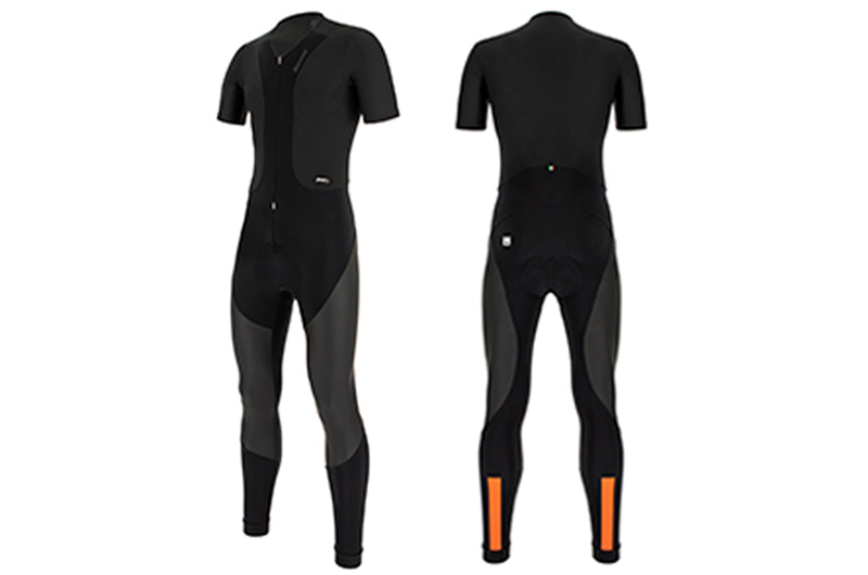 Un invierno de profesional con las prendas Santini Custom