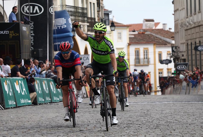 Enrique Sanz ficha por el Equipo Kern Pharma