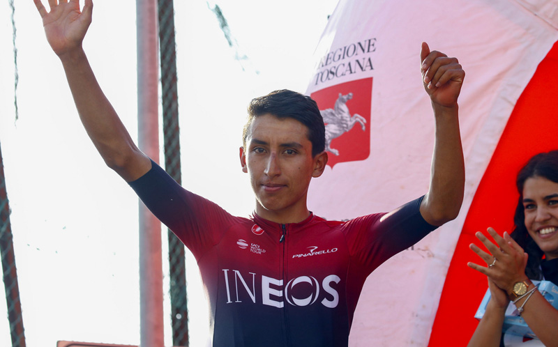 Egan Bernal: “Para mí no es un trabajo salir a hacer 7 u 8 horas en bicicleta. Amo hacerlo